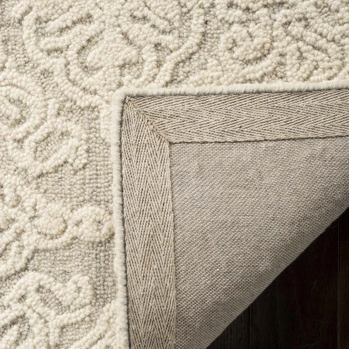 Safavieh Blossom 112 Rug, BLM112